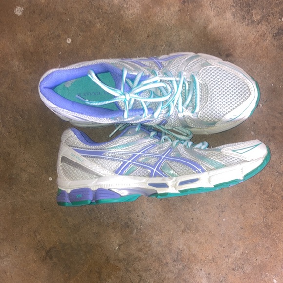 ASICS - Picture 2 of 2